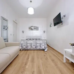 Giuly Bed and breakfast